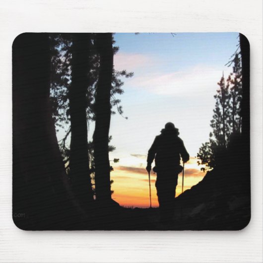 John Muir Trail Hiker 2 - Sierra Nevada Mousepad (Vorne)