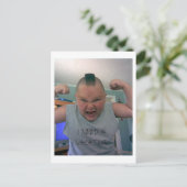 Johnny_1, ICH BRAUCHE EINEN URLAUB Postkarte (Stehend Vorderseite)