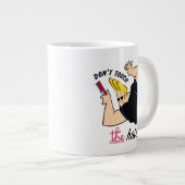 Johnny Bravo Comb - Touch nicht die Haare! Jumbo-Tasse (Vorderseite Rechts)