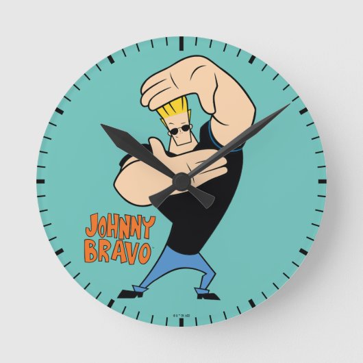 Johnny Bravo Picture Frame Pose Runde Wanduhr (Vorderseite)