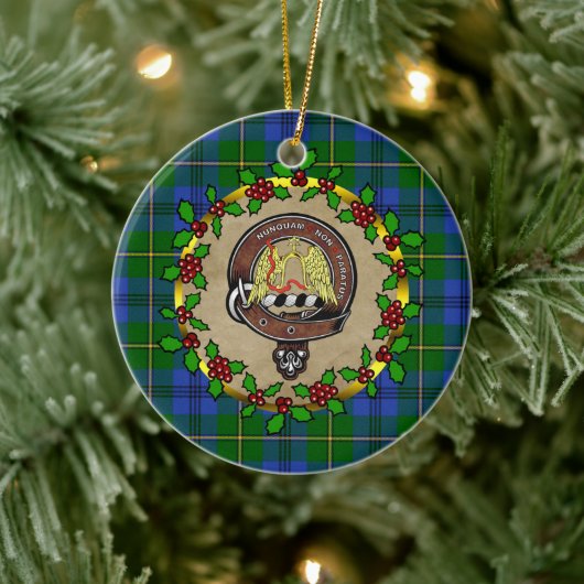 Johnstone Abzeichen & Tartan Personalisierte Weihn Keramik Ornament (Baum)