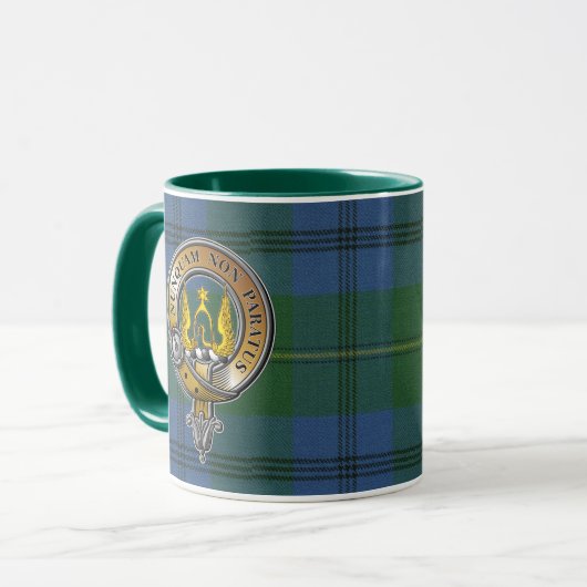 Johnstone Tartan & Abzeichen Tasse (Vorderseite Links)