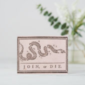 Join oder Die Benjamin Franklin Politischer Cartoo Postkarte (Stehend Vorderseite)
