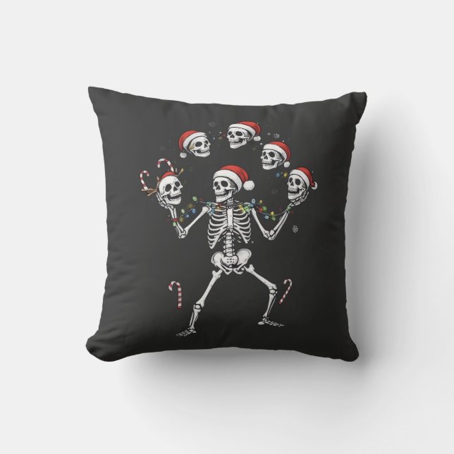 Jolly Juggling Skeleton Throw Pillow Kissen (Vorderseite)