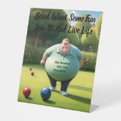 Jolly Lawn Bowler Man, Sockelschild (Vorderseite)