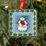 Jolly Snowman Christmas Keepake Ornament<br><div class="desc">Jolly frostiger whimsical Schneemann mit rotem Schal und Mütze und eine Touch Heiligenschnee ist ein lustiges Weihnachtsschmuck für Kinder und Erwachsene. Personalisieren Sie mit Ihrem eigenen Jahr in Vorlage bereitgestellt. Sie können auch Weihnachtskarten und Geschenke mit diesem passenden Design in meinem Geschäft zur Verfügung. Originelle Kunst und Design von Anura...</div>