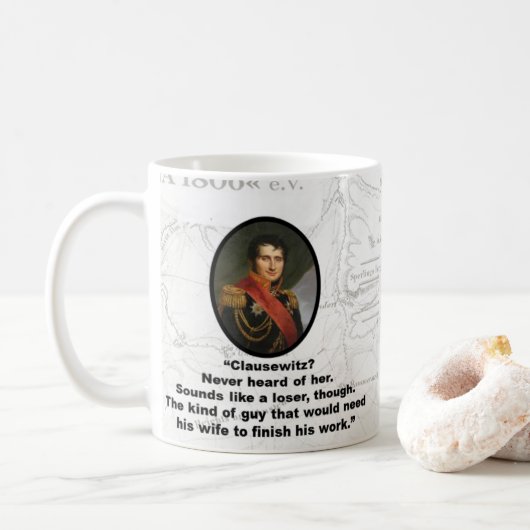 Jomini denkt, dass Clausewitz ein Verlierer ist Kaffeetasse (Mit Donut)