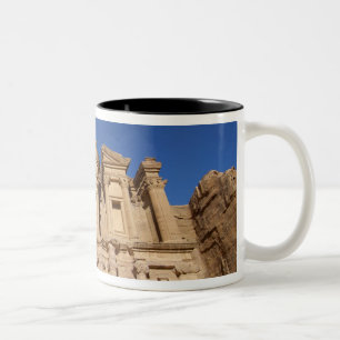Jordanien, Petra, Das Kloster, Al Deir. Zweifarbige Tasse