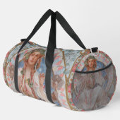 Josephine Crane Bradley als Lavia von Alphonse Muc Duffle Bag (Rechte Ecke)
