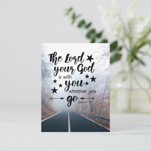 Joshua 1:9 Gott ist mit dir, wohin du auch fliegst Karte (Stehend Vorderseite)