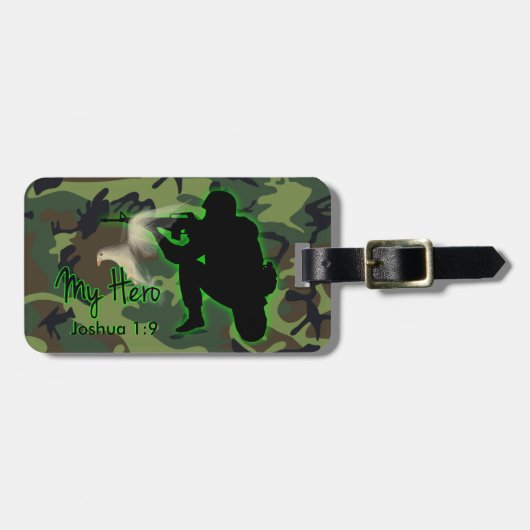 Joshua 1:9 Soldier Gepäckanhänger mit Ledergurt (Vorderseite horizontal)