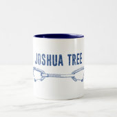 Joshua Tree California Climbing Quickdrag Zweifarbige Tasse (Mittel)