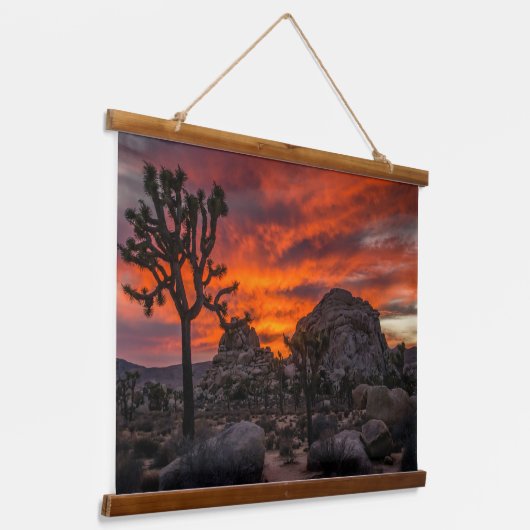 Joshua Tree Nationalpark Red Sunset Wandteppich Mit Holzrahmen (Gewinkelt)