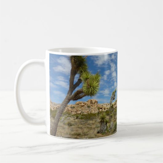 Joshua Trees und Blue Sky Wüste Landschaft Kaffeetasse (Links)