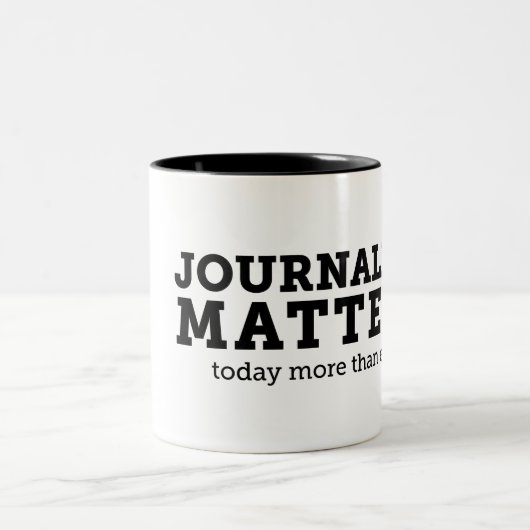 Journalismus ist heute Tasse von Bedeutung (Mittel)