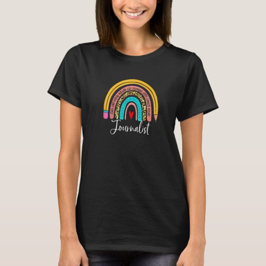 Journalist Rainbow News Media Production Communica T-Shirt (Vorderseite)
