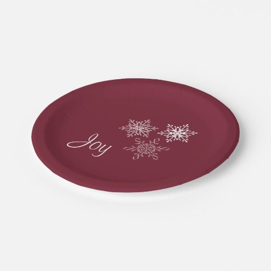 Joy and Three Snowflakes Minimal Red and White Pappteller (Schrägansicht)