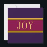 JOY Festive Colorful Burgundy Red Lila Stripes Feiertagskarte<br><div class="desc">Dieses schicke Urlaubsdesign besticht durch festliche,  goldgelbe und braune Pinstreifen,  die den modernen "JOY"-Text in einem breiten bordeauxroten Mittelstreifen und lila Außenstreifen hervorheben.</div>