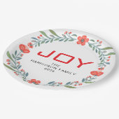 Joy Floral Christmas Wreath Family Custom Name Pappteller (Schrägansicht)