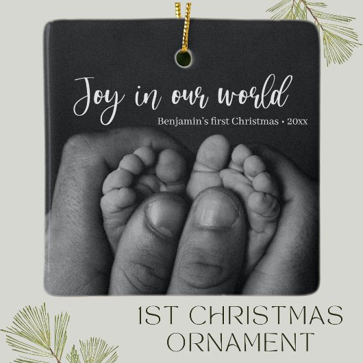 "Joy in our world" Der erste Weihnachtsurlaub des Keramikornament