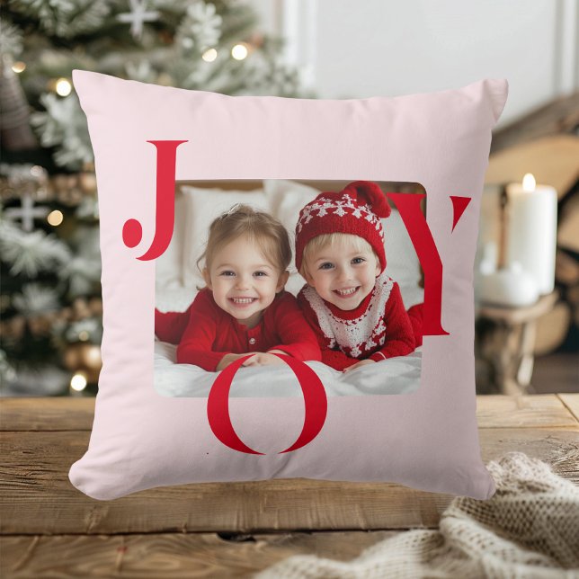 JOY | Modern Red And Pink Christmas Photo Gift Kissen (Von Creator hochgeladen)