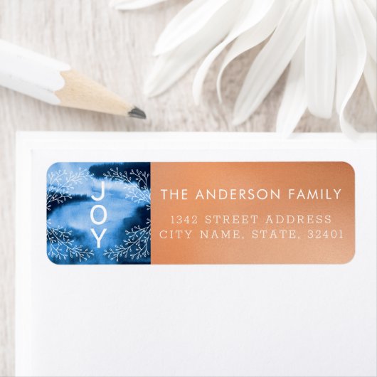 Joy | Moderne, blaue und kupferfarbene Urlaubsadre (Insitu)