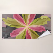 Joy, Pink Green Anthracite Fantasy Blume Fraktal Badehandtuch (Badehandtuch)