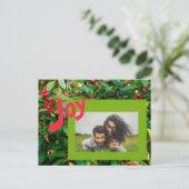 Joy Red Berries Family Foto Holiday Postkarte (Stehend Vorderseite)