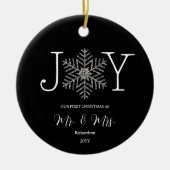 Joy Snowflake Unsere ersten Weihnachten als Mr. & Keramik Ornament (Vorne)