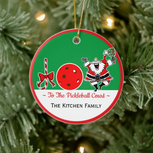 Joy to the Pickleball Court Santa Personalized Keramik Ornament (Baum)
