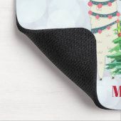 Joy Typografie | Weihnachtslama hinter einem Baum Mousepad (Ecke)