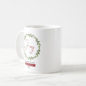 Joy Typography Script Christmas Wreath Holiday Kaffeetasse (Vorderseite Links)