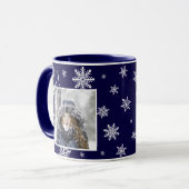 Joy! Weißes Snowflake Foto Rahmen Navy Blue Tasse (Vorderseite Links)