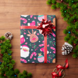 Joyful Christmas Pattern Geschenkpapier<br><div class="desc">Freuen Sie sich auf Weihnachten,  Lebkuchen,  Strumpf,  Rentiere,  Zuckerrohr,  Herz,  Baubel und Beeren.</div>