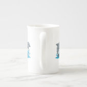Joyful Dolphin Splash - Specialty Mug Porzellantasse (Rückseite)