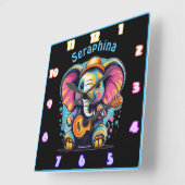 Joyful Elefant, der Gitarre spielt Quadratische Wanduhr (Winkel)