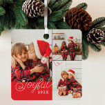 Joyful Minimal Foto Collage Present Ribbon Rot Ornament Aus Metall<br><div class="desc">Ein wunderschönes minimales Foto Collage Weihnachtsschmuck. Passen Sie sich mit drei Ihrer beliebtesten Fotos an. Freude ist in einem modernen Script-Schriftart geschrieben,  zusammen mit dem Jahr und Namen auf der Rückseite. Das perfekte Geschenk für Ihre Familie in dieser Ferienzeit. Von der Moodthology-Paperie entworfen</div>