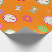 Joyful orange Uhren und Blume Party Geschenkpapier (Ecke)