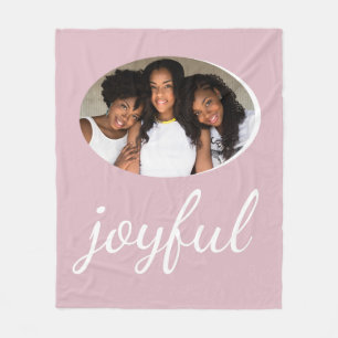 Joyful Pastell Pink Script Weihnachtsfeiertag Foto Fleecedecke