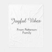 Joyful Vibes red Christmas add family name date Fleecedecke (Vorderseite)