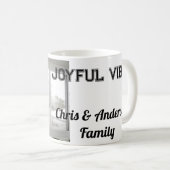 Joyful Vibes Vater Sohn Familie Weihnachtsfeiertag Kaffeetasse (VorderseiteRechts)