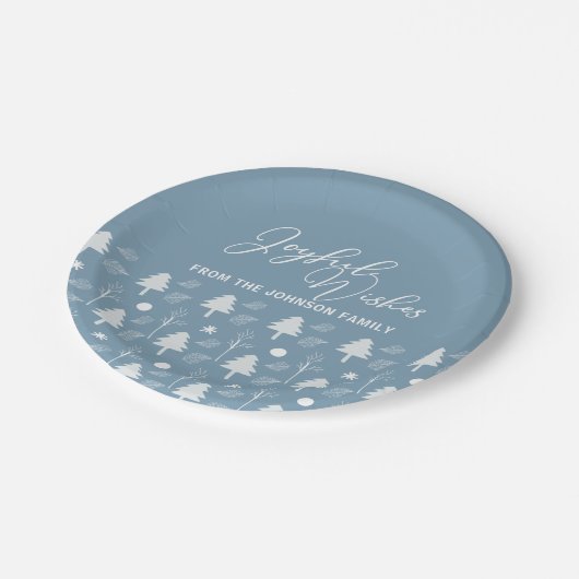 Joyful Wishs Slate Blue Trees Weihnachts-Party Pappteller (Schrägansicht)
