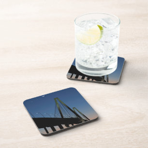 Jr.-Brücke Arthur-Ravenel an der Dämmerung Untersetzer