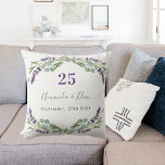 Jubiläum der Violettblütenhochzeit Kissen<br><div class="desc">Weißer Hintergrund,  violetter,  grüner und schwarzer Text. Mit Lavendel-Blume und Eukalyptusgrün dekoriert. Personalisieren und fügen Sie Ihre Namen und das Hochzeitstag oder Jahrestag.</div>