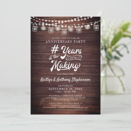 Jubiläum Rustic Holz String Lights Mason Jars Einladung (Stehend Vorderseite)