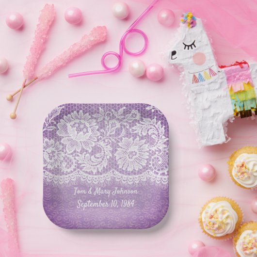 Jubiläumsjubiläumsjacke auf Lila Papiertüte Pappteller (Party)