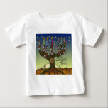 Judaika L'shanah Tovah Baum des Lebens Geschenke B Baby T-shirt<br><div class="desc">Sie sehen die Lee Hiller Design Collection. Bekleidung,  Geschenke & Sammlerstücke Lee Hiller Fotografie oder Digital Art Collection. Sie können ihre Naturfotografie unter http://HikeOurPlanet.com/ ansehen und ihrem Wanderblog im Hot Springs Nationalpark folgen.</div>