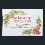 Judengebet für den Frieden für Sukkot | Sukkot Dec Geschirrtuch<br><div class="desc">Ein Zitat aus einem jüdischen Gebet,  "Spread über uns den Schutz (sukkkah) deines Friedens". 
Große Kunst,  um Ihre Sukka oder Zuhause für den Urlaub zu dekorieren. Eine schöne Idee für ein Geschenk,  wenn Sie jemanden während der Ferien besuchen.
#jüdisch #Sukkot #Hebrew #Sukkah #jwishGift #jüdischArt #JuwishArt</div>