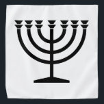 Jüdische Menorah (Symbol des Judentums) Halstuch<br><div class="desc">Dieses Design zeigt eine Menorah, die von jüdischen Leuten benutzt wird, um den achttägigen Urlaub von Hanukkah zu feiern. Die Menorah ist ein neunverzweigtes Kronleuchter, das während Hanukkah angezündet wird. Acht der neun Zweige verfügen über Lampen (Kerzen oder Öllampen), die die acht Nächte des Urlaubs symbolisieren; an jeder Nacht wird...</div>