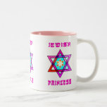 Jüdische Prinzessin Zweifarbige Tasse<br><div class="desc">Jüdische Geschenke und personalisierte Geschenkideen für jüdische Feiertage einschließlich Chanukka-,  Passahfest-,  Bas- und Mitzvah-besondere Anlässe,  die traditionelles Judentum und moderne Themen kennzeichnen.  Jüdische Prinzessinbabygeschenke,  Geburtstagsgeschenke und Wohngestaltung mit Davidsstern Und hebräisches schauendes Schreiben.</div>